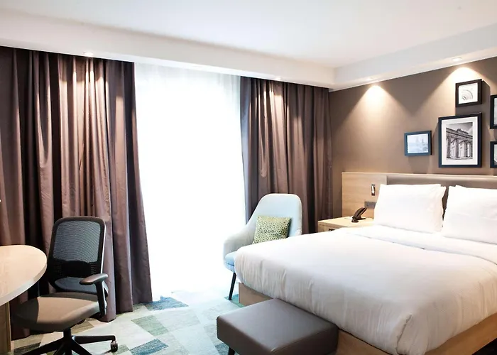 Hampton By Hilton Berlin City East Side Gallery